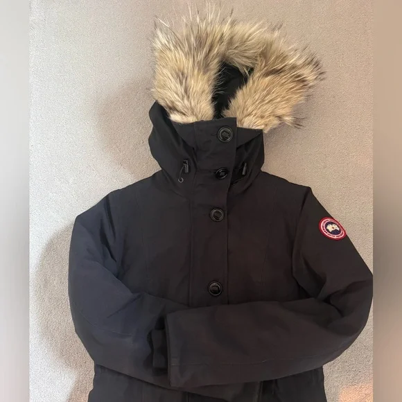 Canada Goose Rossclair Parka - NAVY - Women’s Size M - Picture 1 of 15